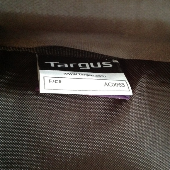 TARGUS Black Canvas Laptop Case Zippered Briefcase Messenger Bag 17 X 12 - Picture 13 of 13